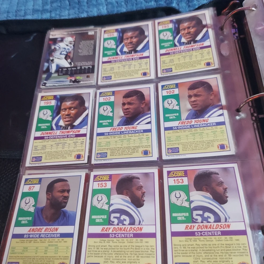 Pro Line/Ground Force Football Cards In Binder 600 Cards